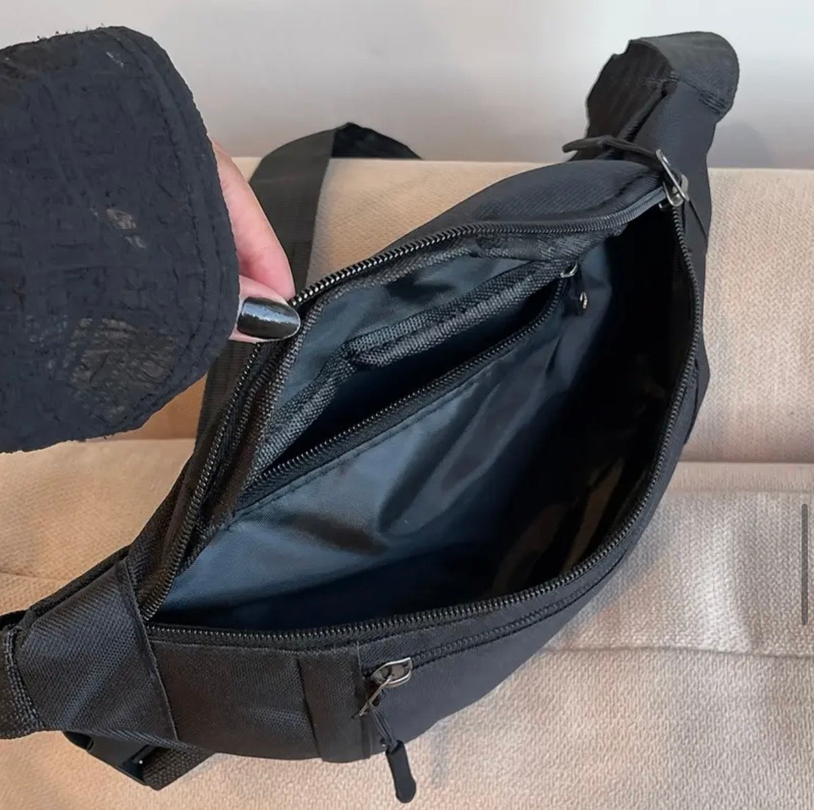 Sac Banane Léger et Ajustable à Plusieurs Couches - Fermeture Éclair